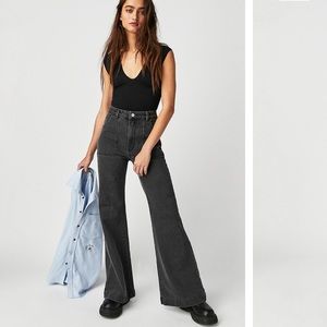 Rollas east coast flare Jean size 28